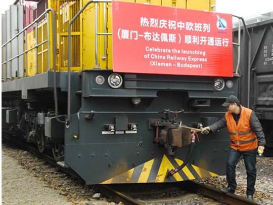 Китай открывает новые грузовые поезда в Будапешт